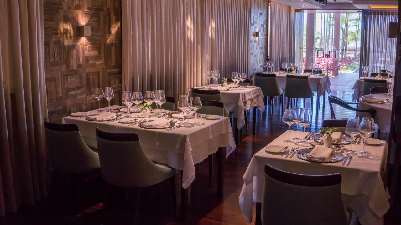 Vogal Luxury Beach Hotel & Spa Natal Exterior foto Interior of the restaurant