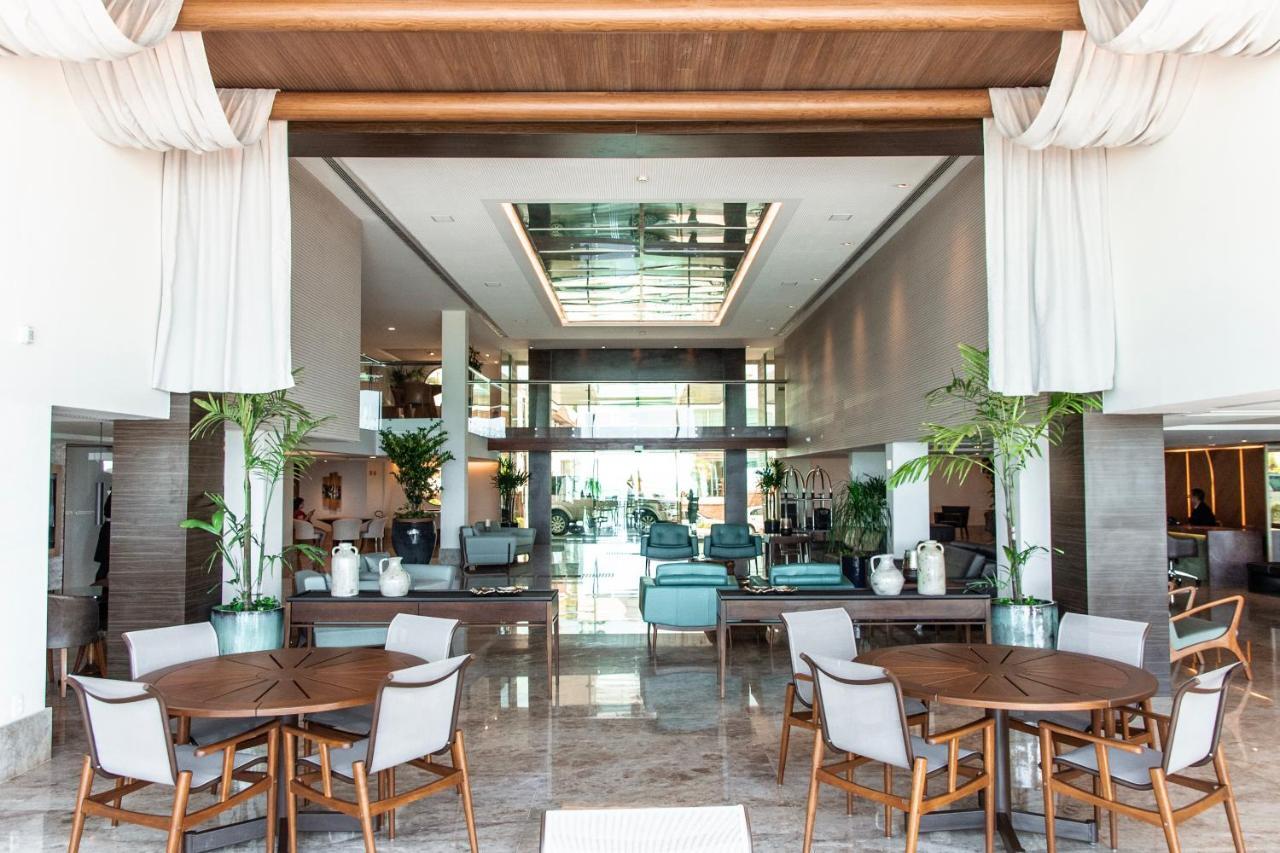 Vogal Luxury Beach Hotel & Spa Natal Exterior foto The lobby of the hotel